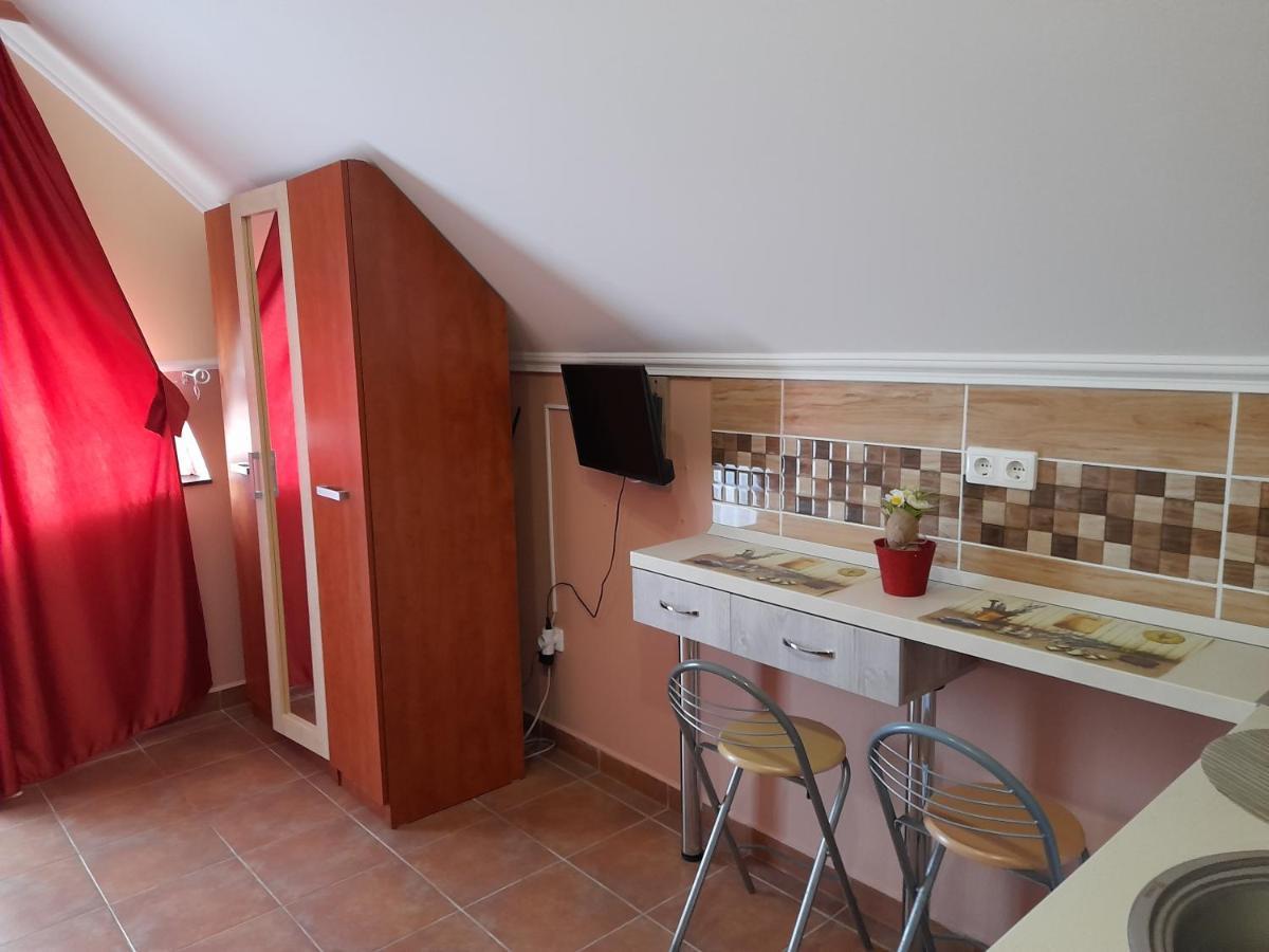 Andrea Apartman Hajdúszoboszló Exterior foto